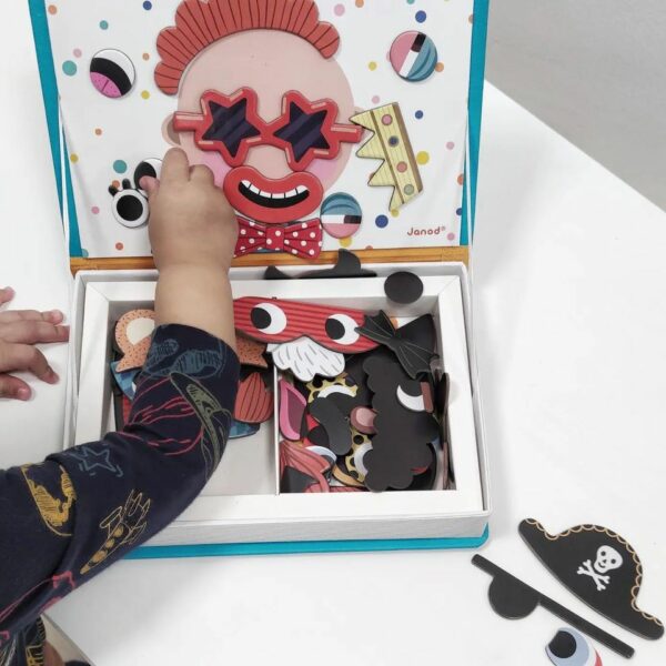 Magnetická kniha – legrační obličeje