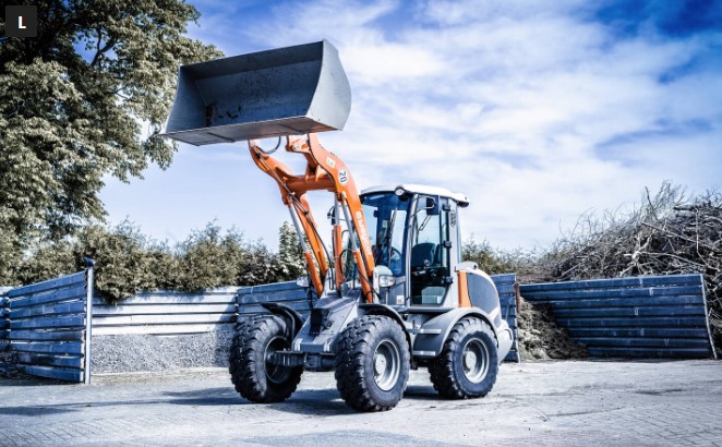 Kolový nakladač WEYCOR AR 420