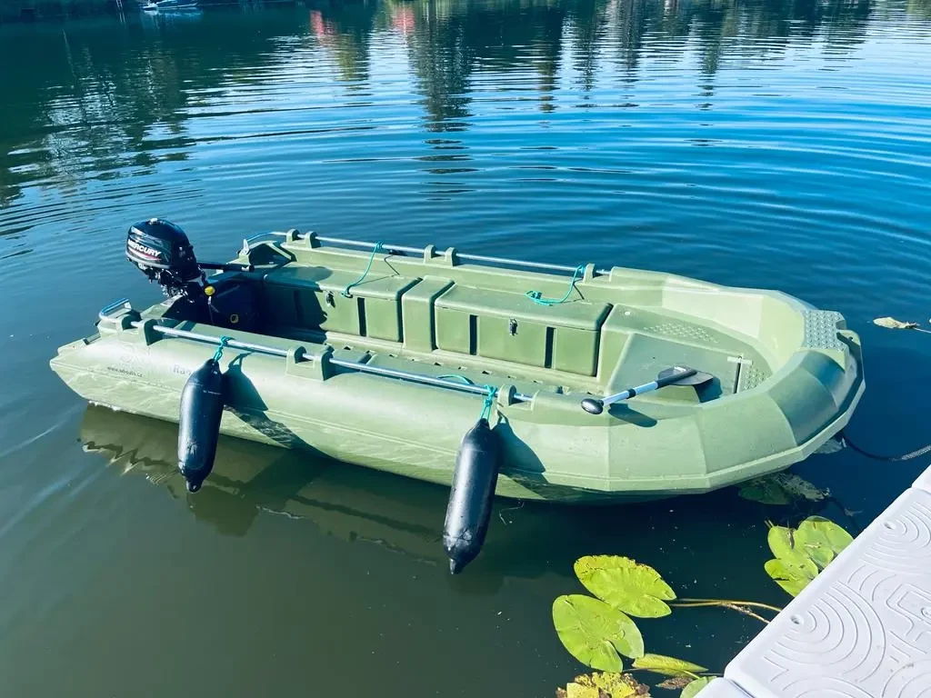 PŮJČOVNA MOTOROVÝCH ČLUNŮ